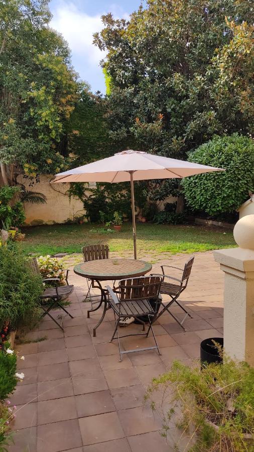 Casa Mo Apartment Sabadell Bagian luar foto