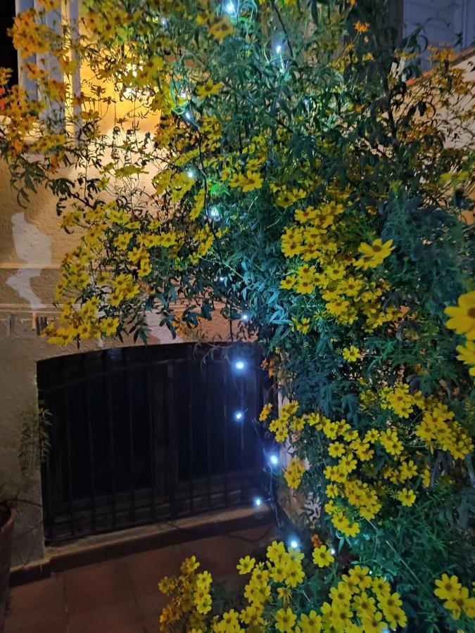 Casa Mo Apartment Sabadell Bagian luar foto